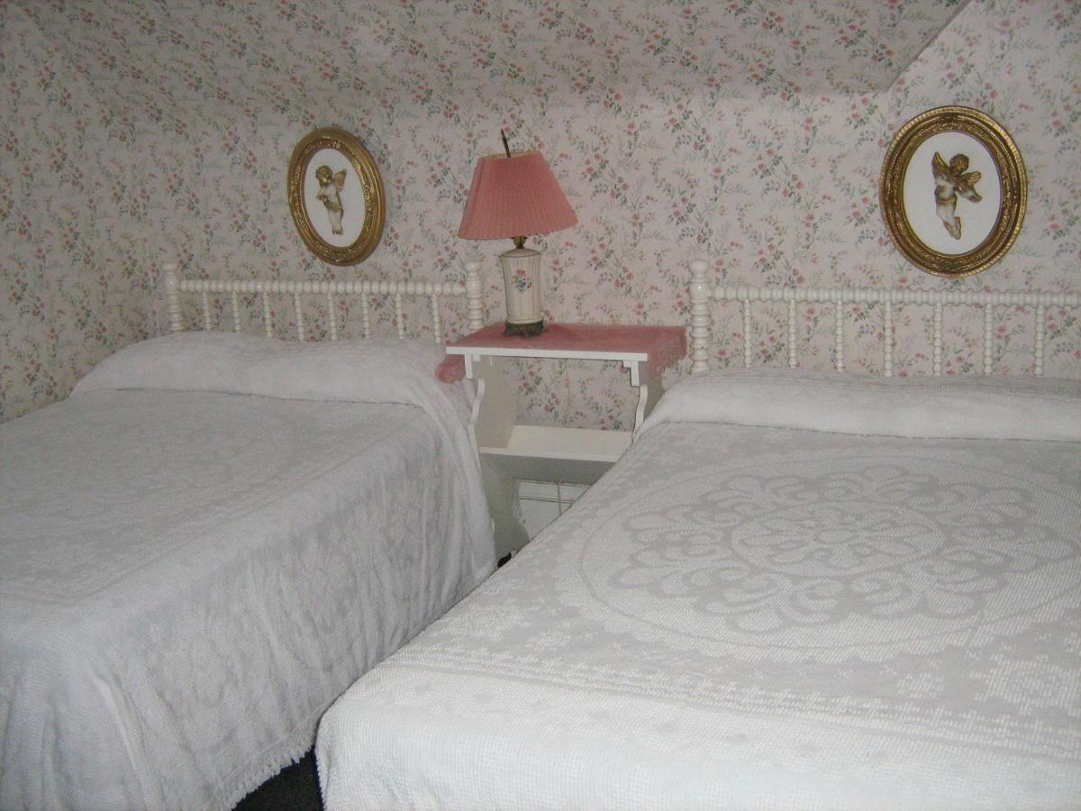 The Olde Village Inn Centreville  Room photo